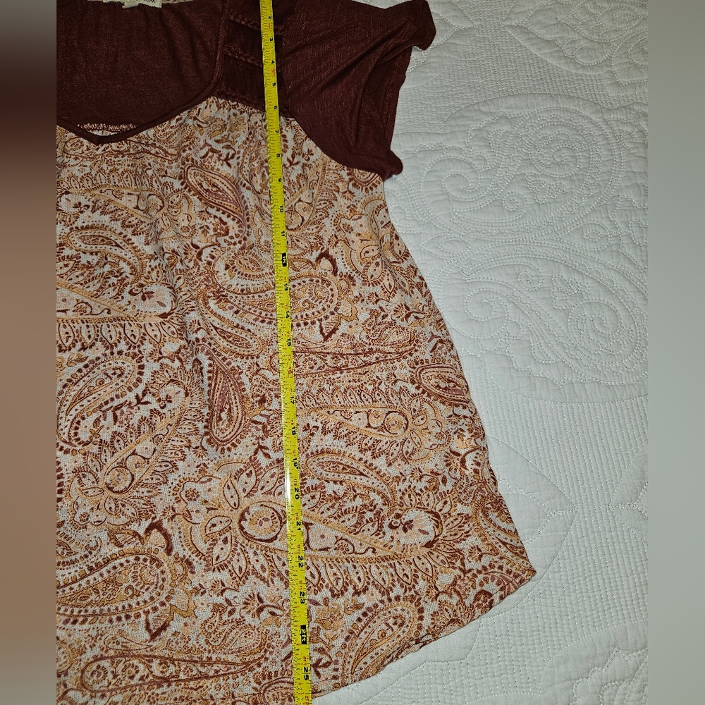 Beautiful Paisley Blouse - Picture 4 of 6